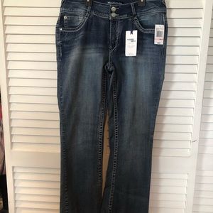 Wallflower low rise Lucious Curvy Fit size 13 NWT